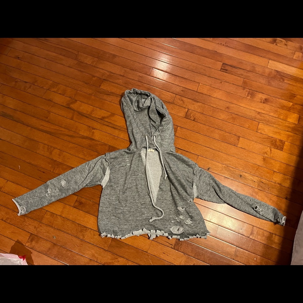 Cropped hoodie/ sweatshirt